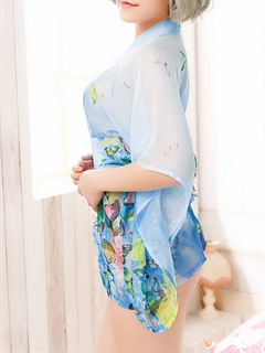 Turkis blå kimono med brede ærmer 